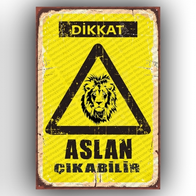  Dikkat Aslan Çıkabilir  Retro Ahşap Poster
